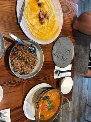 บ้านหญิง