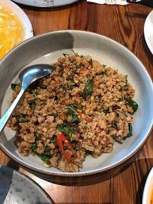 บ้านหญิง