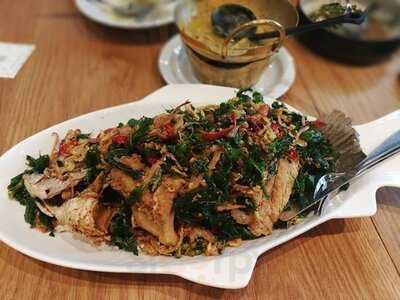 บ้านหญิง