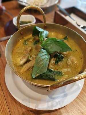 บ้านหญิง