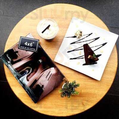 โฟร์ บาย ซิกซ์ คอฟฟี่