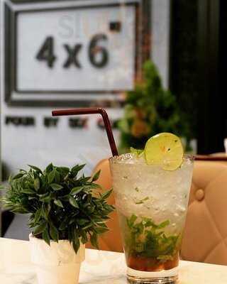 โฟร์ บาย ซิกซ์ คอฟฟี่