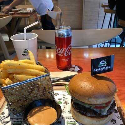 บีฟ แอนด์ เชค