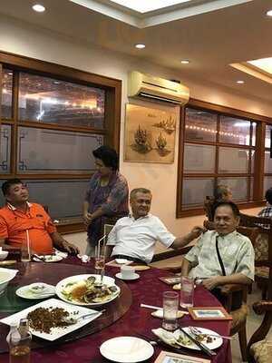 ภัตตาคารอาหารจีน โฮคิทเช่นซีฟู้ด