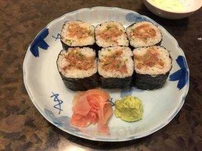 ร้านอาหารญี่ปุ่น โมมิจิเต