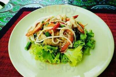 Greenbar & Restaurant