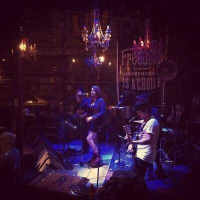 ปาร์คกิ้งทอยส์ผับแอนด์เรสเตอรองท์