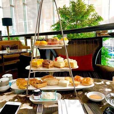 บัลโคนี่ เลาจน์ แอนด์ ฮิวมิดอร์