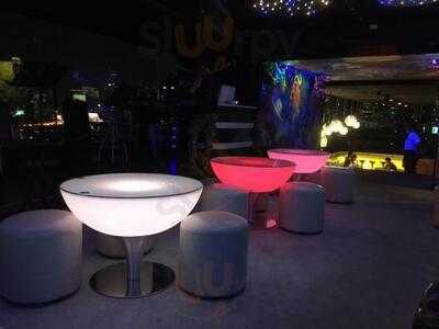 Sky Moon Bar & Bistro