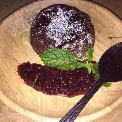 Sky Moon Bar & Bistro