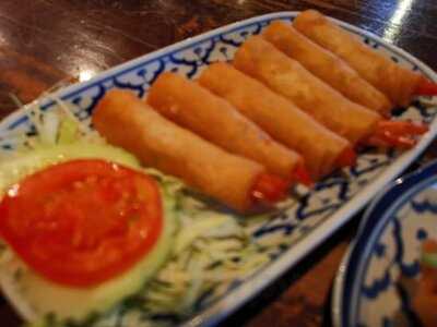 Ban Khun Mae Restaurant