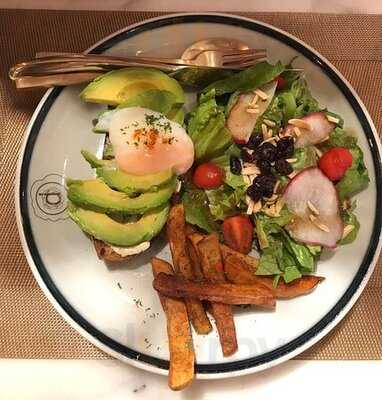 Divana Signature Cafe