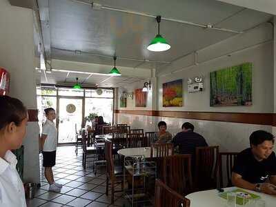 ร้านอาหาร ไก่ย่างเสือใหญ่