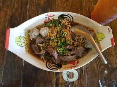 ก๋วยเตี๋ยวเรือเมย์