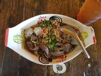 ก๋วยเตี๋ยวเรือเมย์