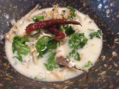 ร้านเขียวไข่กา