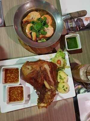 โรงเบียร์เยอรมันตะวันแดง สาขาเลียบทางด่วนรามอินทรา