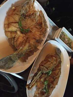 โรงเบียร์เยอรมันตะวันแดง สาขาเลียบทางด่วนรามอินทรา