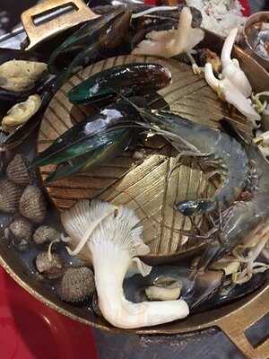 คลองแห เนื้อกระทะ ทะเลเผา ฮาลาล