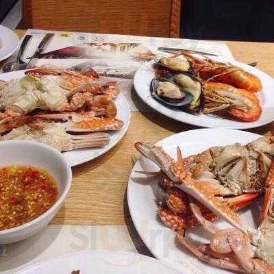 ห้องอาหารลามูน โดย ภัตตาคารรามายณะ