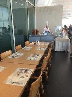 ห้องอาหารลามูน โดย ภัตตาคารรามายณะ