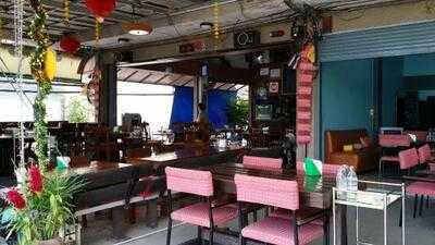 ร้านอาหาร ครัวบ้านโอ่ง