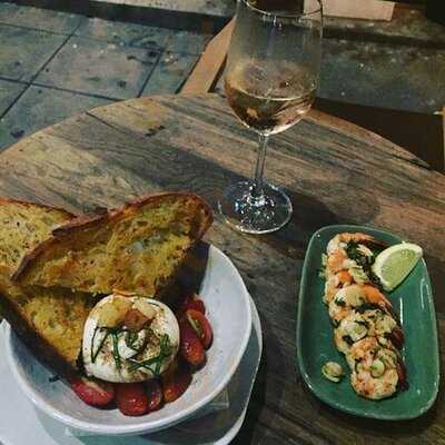 Le Cafe Des Stagiaires - Bangkok