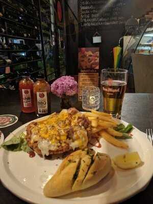 ร้านอาหาร เดวิลลิช