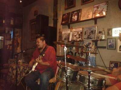 แอดเฮียเธอทีนบลูสบาร์