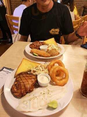 ฮิท อัม อาร์(สเต็ก)