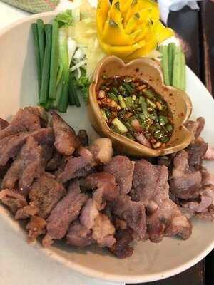 ร้านอาหาร พวงแก้ว