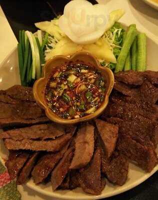 ร้านอาหาร พวงแก้ว