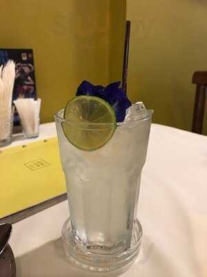 ร้านอาหาร คั่วกลิ้งผักสด - สาขา ทองหล่อ