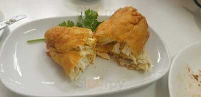 ร้านอาหาร เจ๊ไฝ