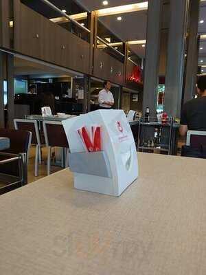 Somboon Seafood Surawong