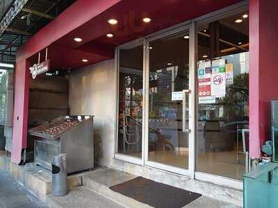 Somboon Seafood Surawong