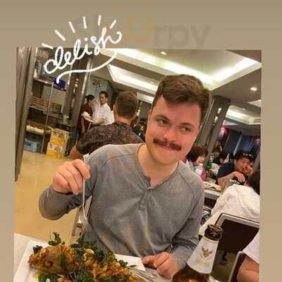 Somboon Seafood Surawong