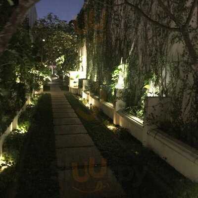 Chon Thai Restaurant