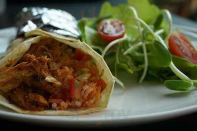 จีทีส์ คิทเช่น แอนด์ เบฟเวอเรจ