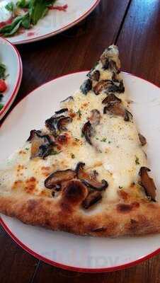 Cantina Pizzeria & Italian Kitchen