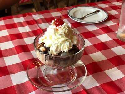 บ้านน้ำเคียงดิน