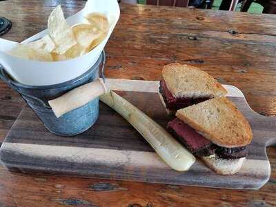 Craft Sukhumvit Soi 23