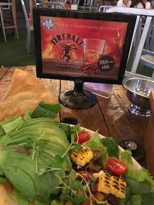 Craft Sukhumvit Soi 23