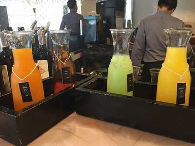 ห้องอาหาร อเทลิเย่