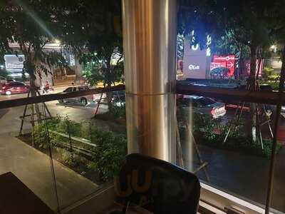 Wine Connection The Grill - The Groove Central World