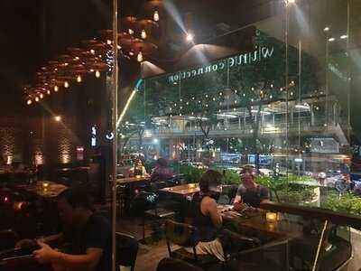 Wine Connection The Grill - The Groove Central World