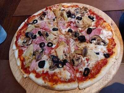 Wine Connection The Grill - The Groove Central World