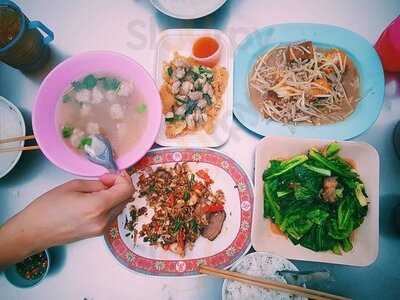 หอยทอดลูกสาวนายหมง