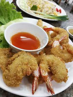 ร้านอาหาร ปลาทอง 1