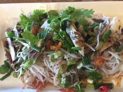 ร้านอาหารเวียดนาม เฮือนครูอ้อ